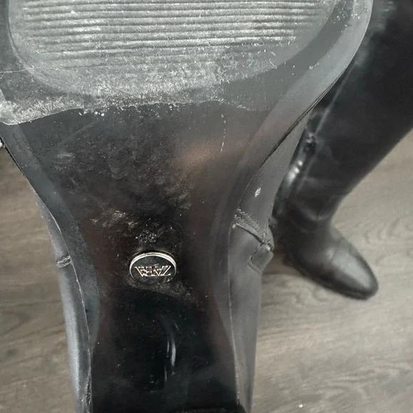 Zara Black Heeled Knee-High Leather Boots - Picture 6 of 9